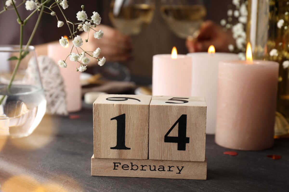 Valentine's day dating ideas for cards